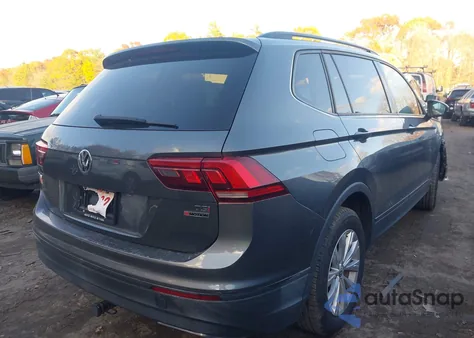 2018 Volkswagen Tiguan 2.0T S z USA, uszkodzony, nr VIN 3VV0B7AX4JM091949
